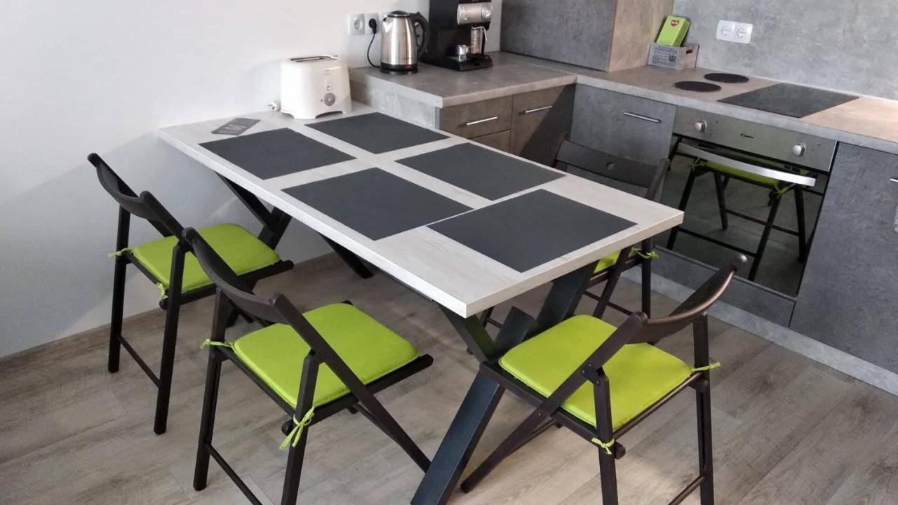 Fly Up Home Apartment บอริสปิล ภายนอก รูปภาพ